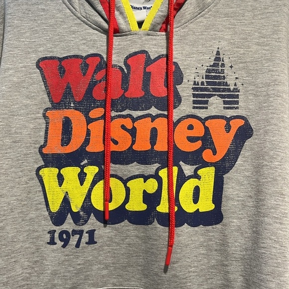 NWOT Walt Disney World Women’s Hooded Sweatshirt Size 1X. - Picture 2 of 7